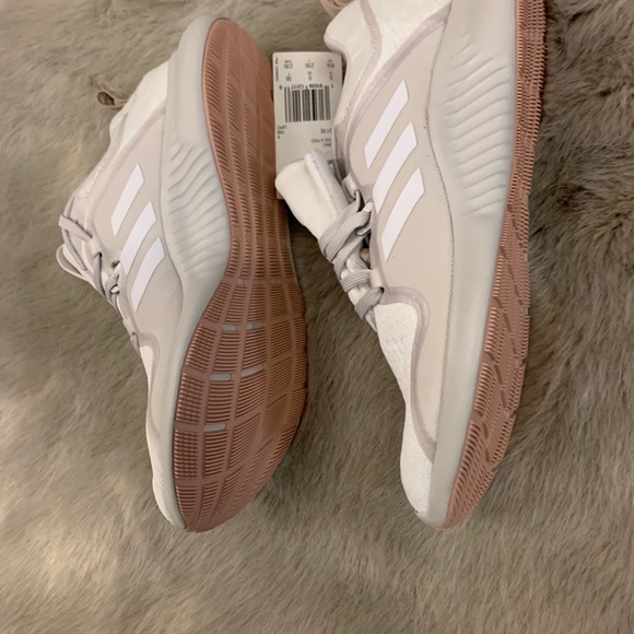 adidas Shoes - Adida edgebounce  sneakers